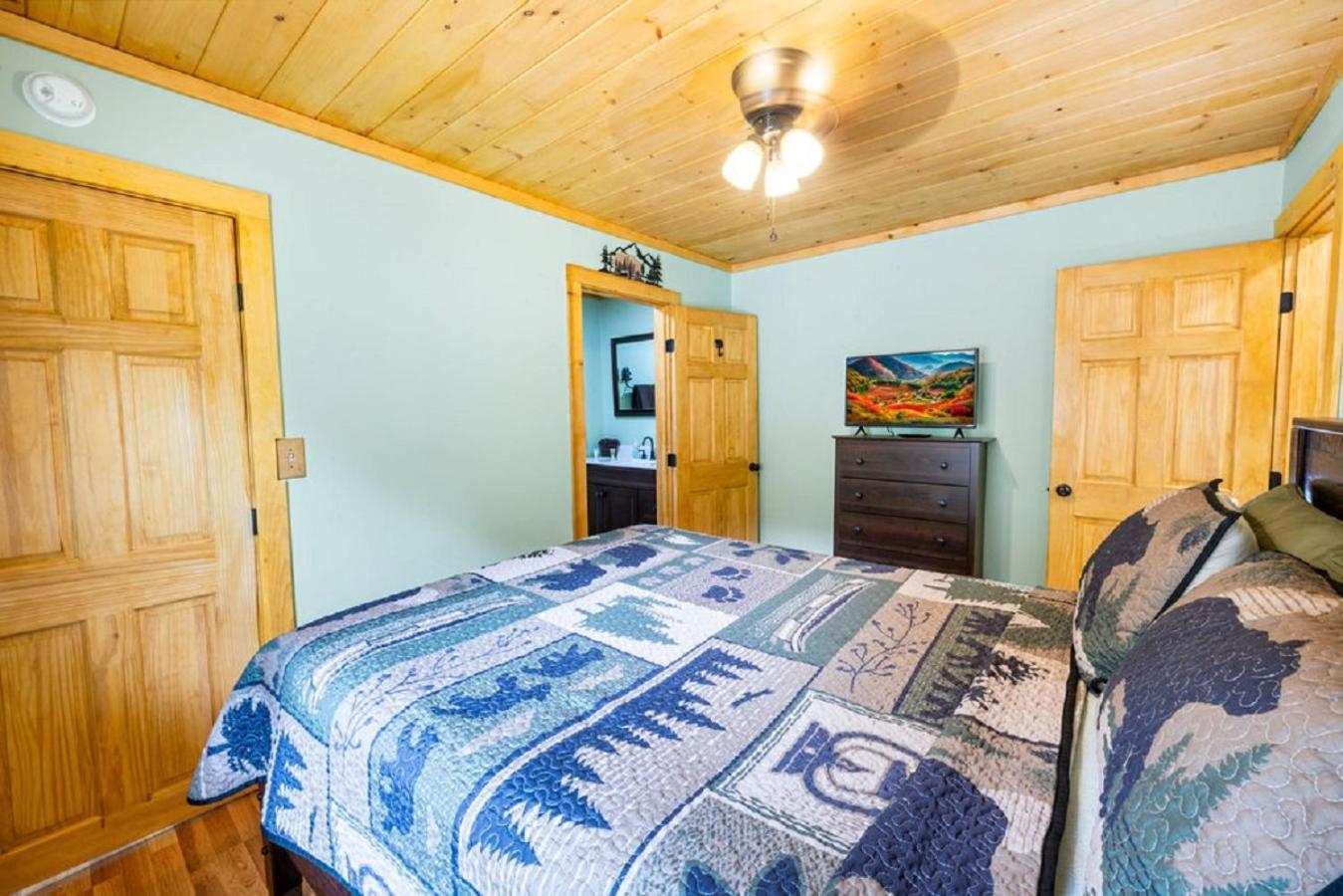 Brand New Tiny Cabin! A Bearly Adventure Sevierville Exterior foto